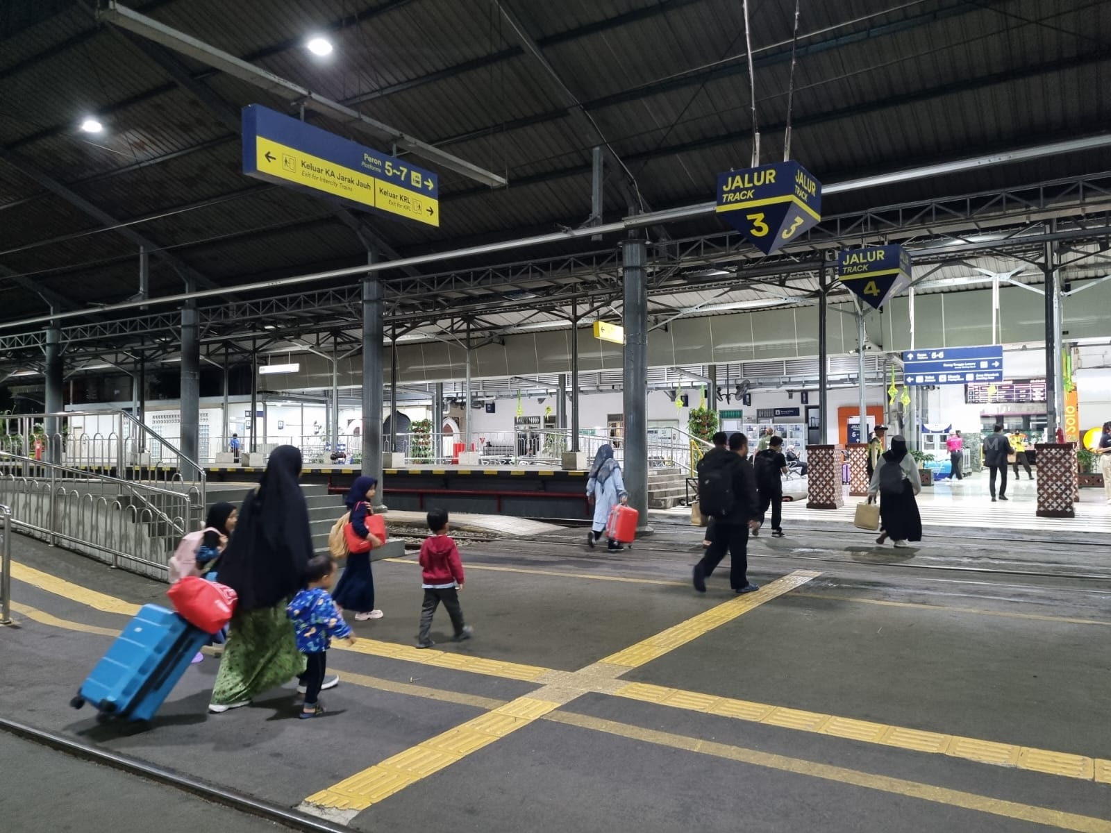 Momen Libur Panjang Waisak, KAI Daop 6 Kerahkan KA Tambahan