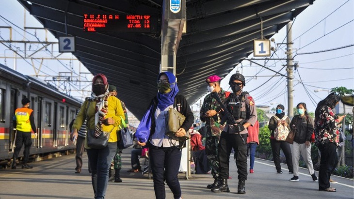 Kepala Daerah Tak Bisa Gegabah Hentikan Perjalanan KRL Atas Nama PSBB