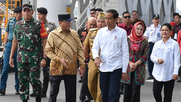 Senam Bareng Srikandi, Jokowi Suarakan Tangkal Hoaks