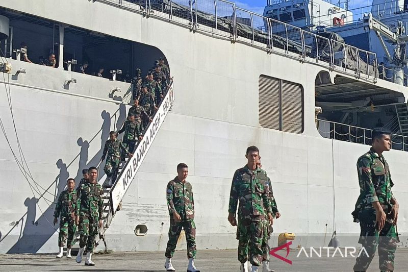 Ratusan Prajurit Tiba di Balikpapan Setelah Berlayar 3 Hari Buat Upacara HUT RI di IKN
