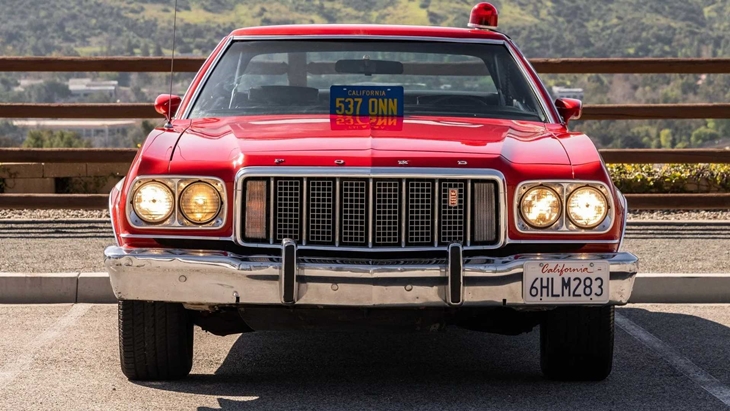 Replika Ford Gran Torino 'Starsky & Hutch' akan Dilelang 