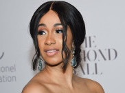 Cardi B Umpat Donald Trump di Twitter