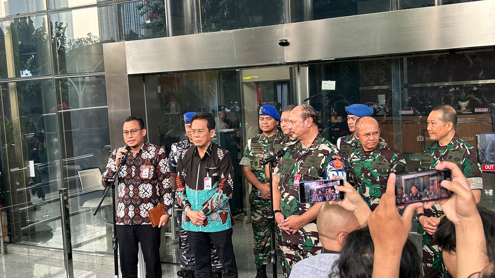 KPK Akui Khilaf Tetapkan Kabasarnas Henri Alfiandi Tersangka