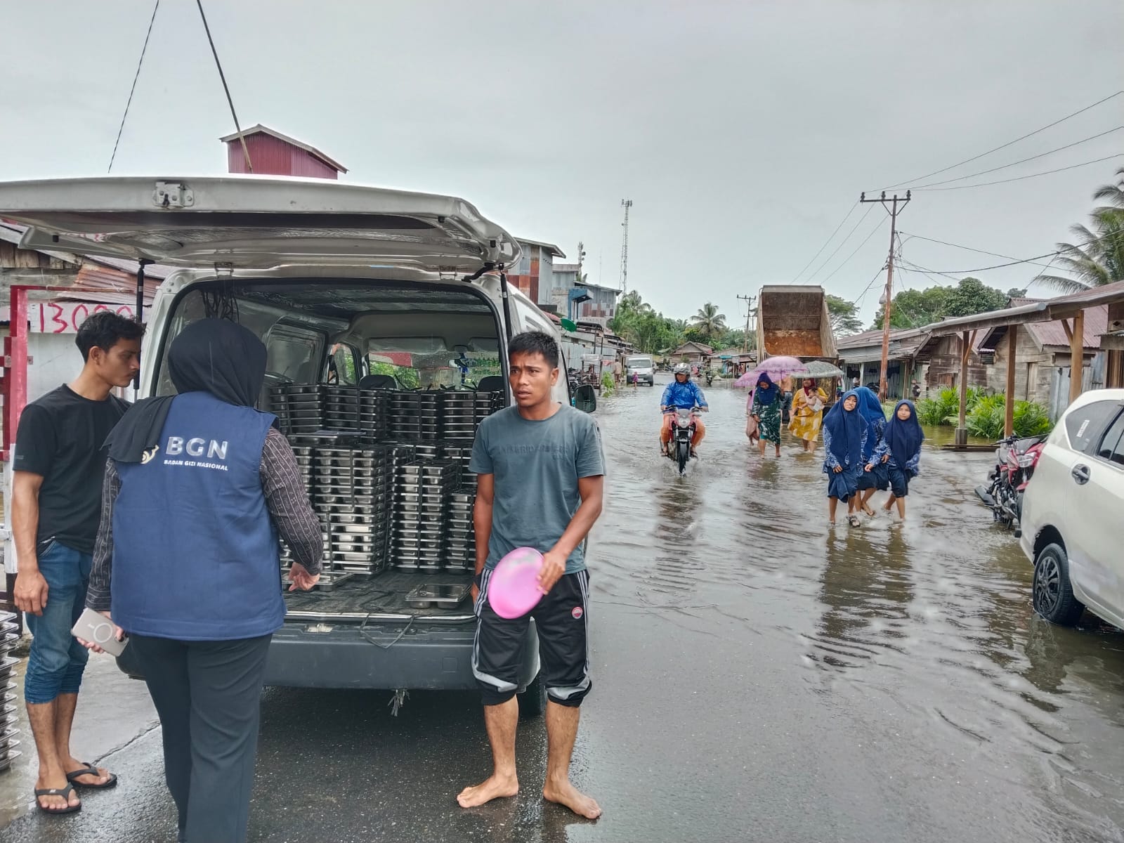 Dapur MBG Difungsikan Jadi Distribusi Makanan Bagi Korban Banjir Sumatera
