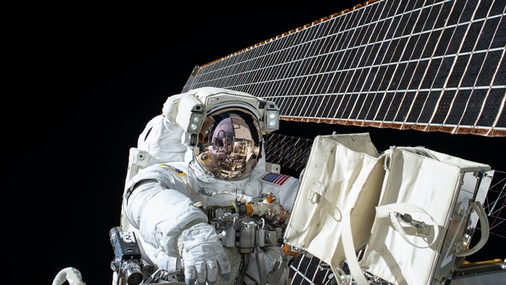 NASA Ngotot, Manusia Tinggal di Bulan Tahun 2030
