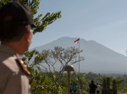 Erupsi Gunung Agung, Pemkab Karangasem Rugi Rp 1 Triliun