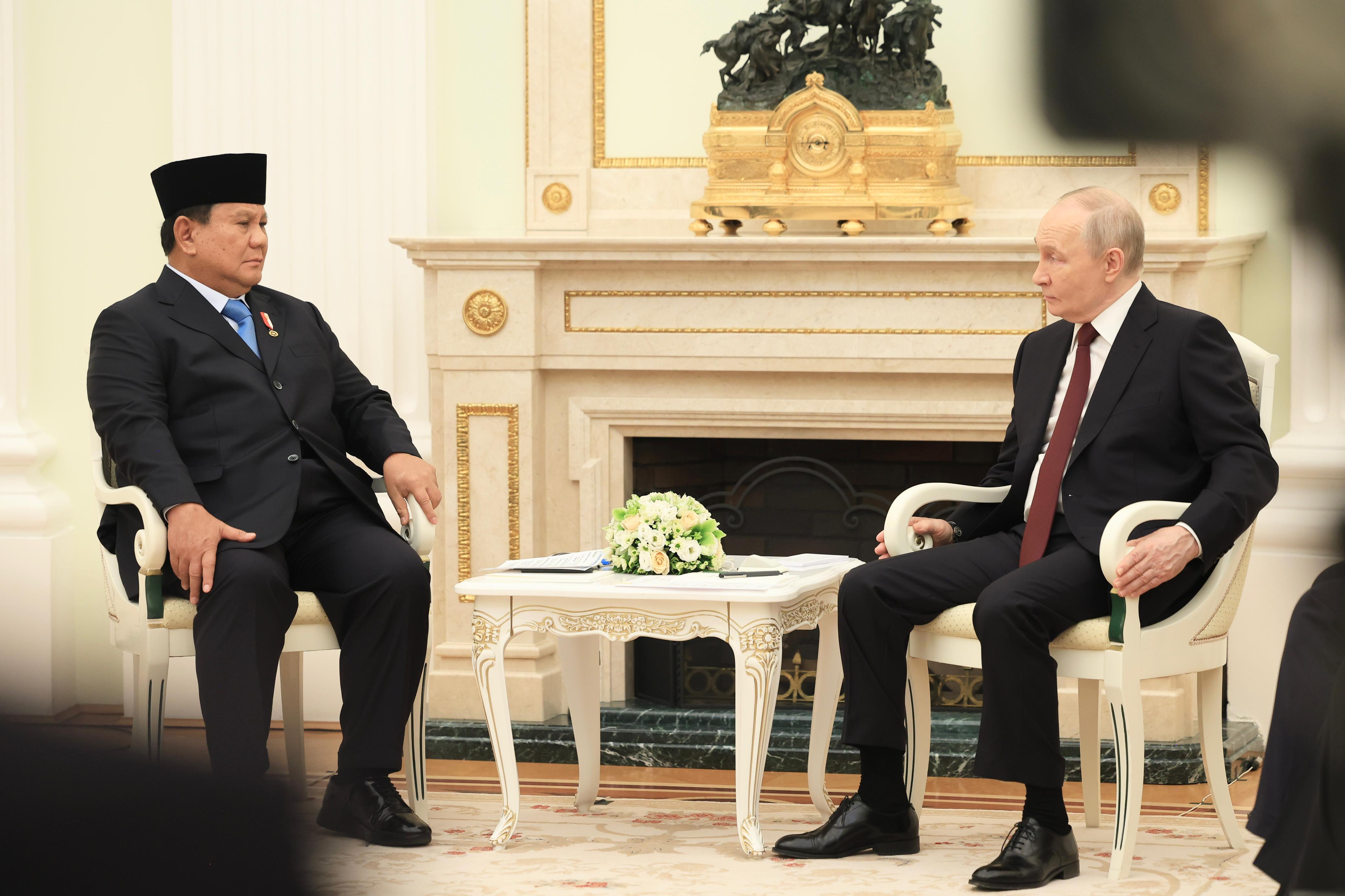 Prabowo-Putin Bertemu 4 Mata, Rusia: Indonesia Minta Pasokan Minyak Jangka Panjang