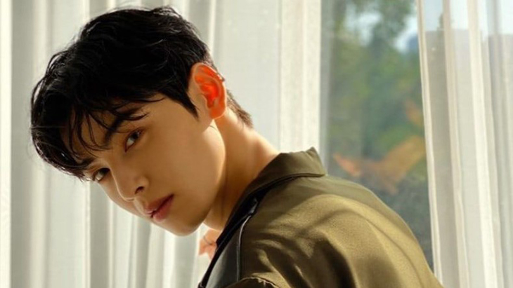 Tiga Wajah Idola K-Pop Favorit untuk Referensi Oplas