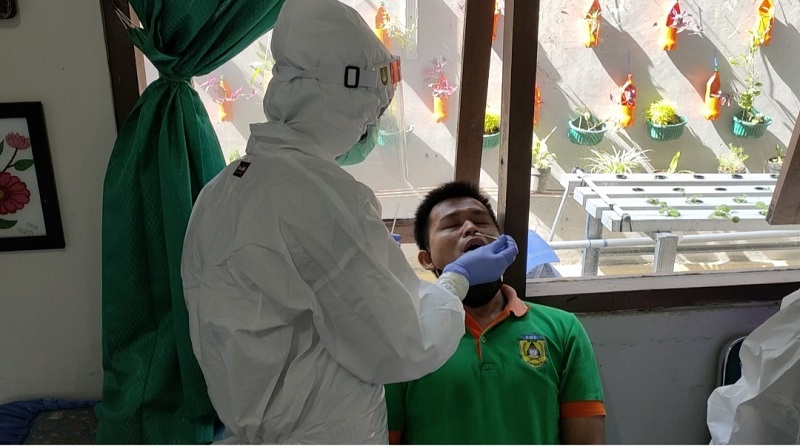 [HOAKS atau FAKTA]: Tes COVID-19 Menggunakan Alat Penguji Mandiri Hasilnya Selalu Positif