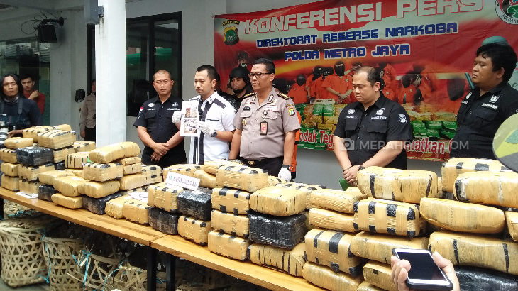 Kronologi Penangkapan Pengedar Ganja Menggunakan Mobil Pick Up