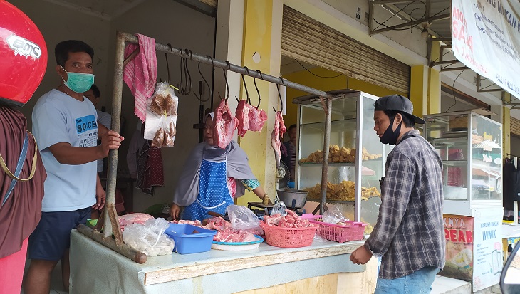 Suasana pasar tradisional di Kabupaten Sleman, DIY