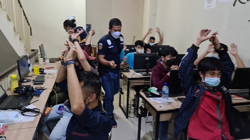 Aduan Pinjol Terus Naik