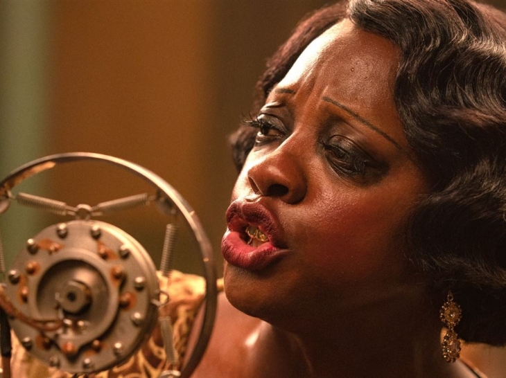 Viola Davis dalam Ma Rainey's Black Bottom (2020) dengan Skor 98%. (Foto: rackcdn.com)