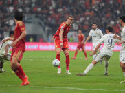 JIS Megah, Rumputnya Bencana! Pelatih Persik Kritik Lapangan Usai Dikalahkan Persija