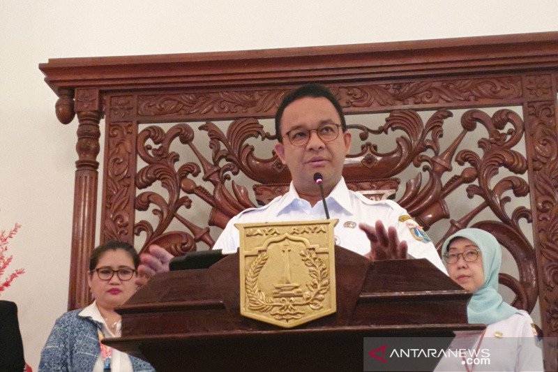 Anies Minta Warga Tidak Pulang Kampung