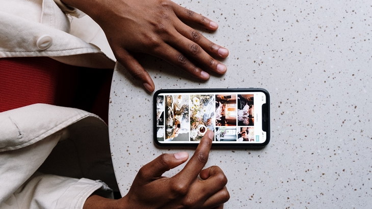 Apple akan Hapus Permanen Foto Pengguna iPhone Bulan Ini