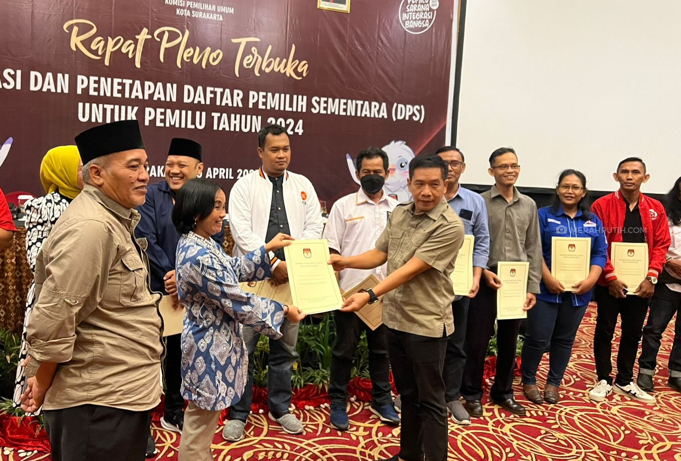 KPU Solo Tetapkan 441.385 Daftar Pemilih Sementara Pemilu 2024