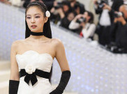 Tampil di Met Gala 2023, Jennie BLACKPINK Pakai Gaun Koleksi Chanel 1990