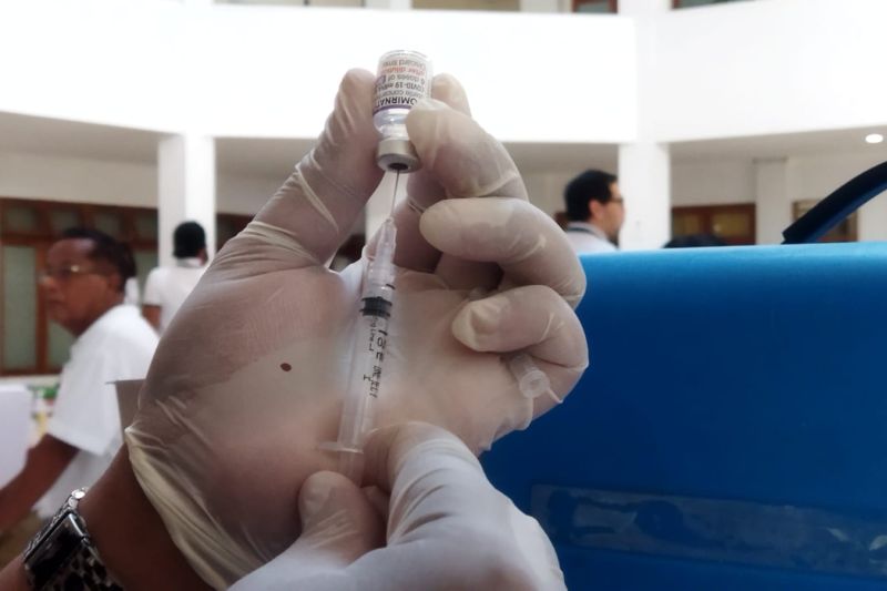 Warga Dengan Penyakit Komorbid Diminta Hindari Tempat Keramaian Nataru