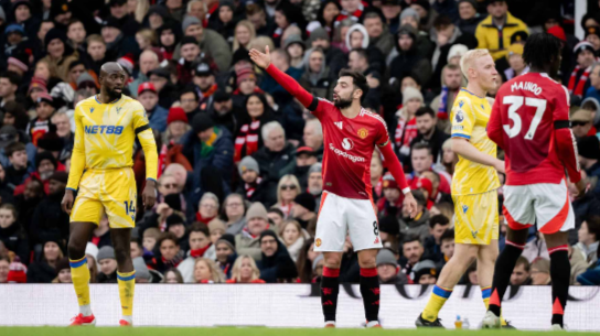 Jean-Philippe Mateta Jadi Mimpi Buruk 'Setan Merah', Dua Golnya Kembalikan MU ke Posisi 13