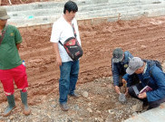  Tim Komrah Medan Merdeka Temukan Kerusakan Batu Alam Akibat Pengaspalan di Monas