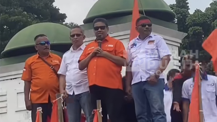 Kelompok Buruh: DPR Sadarlah, Hentikan Joget-Jogetmu!