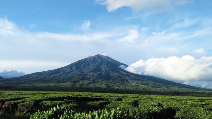 Lima Gunung yang Jadi Favorit Saat Libur Natal dan Tahun Baru