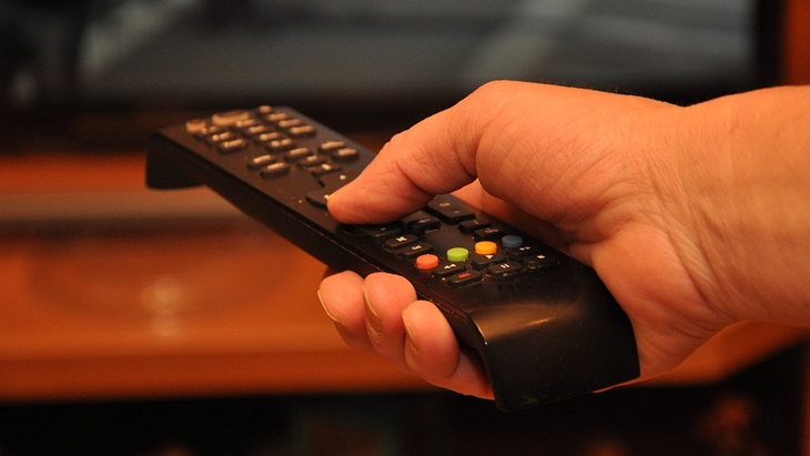 Studi: Remote TV Bisa 20 Kali Lebih Kotor dari Toilet