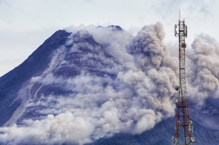 Boyolali dan Klaten Diguyur Hujan Abu Vulkanik Gunung Merapi