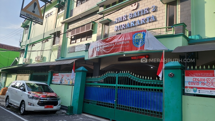 SMK Batik 2 Surakarta, Jawa Tengah membatalkan rencana PTM setelah kena marah Wali Kota Solo. (MP/Ismail)