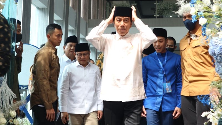 Dituding Menunggangi Isu Munaslub Golkar, Jokowi: Itu Urusan Internal
