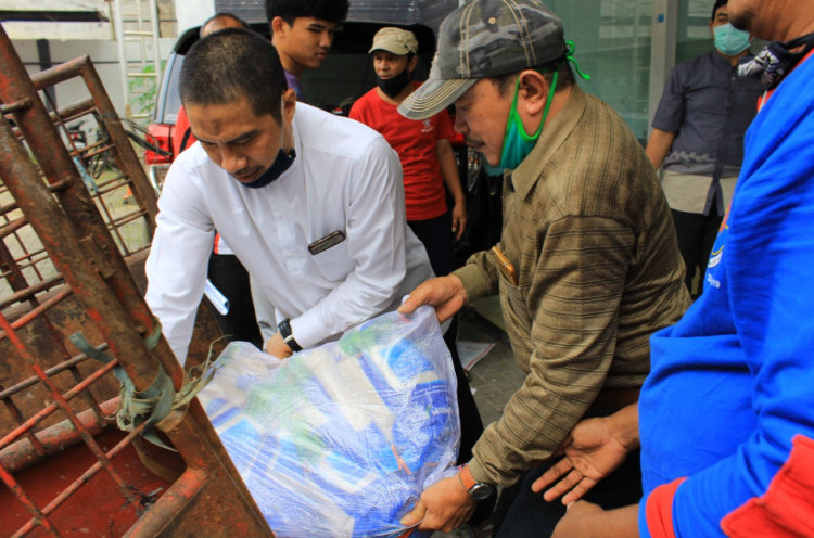 PKS Rogoh Kocek Rp2,2 Miliar Sediakan Bansos untuk Warga Miskin Jakarta