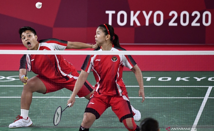 emas badminton ganda putri