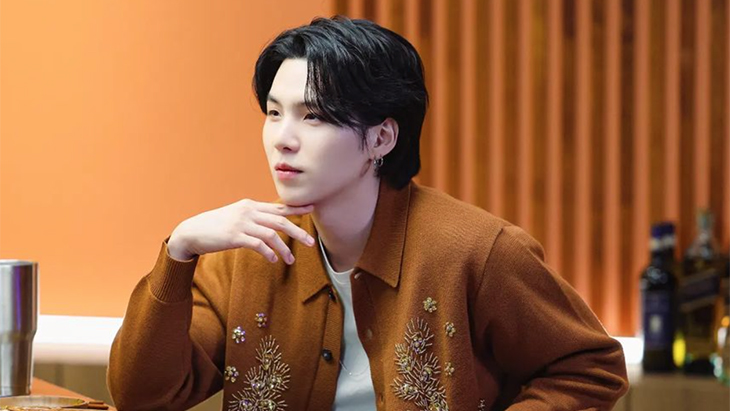 Datang ke Galaxy Unpacked, Suga BTS Jadi yang Pertama Punya Galaxy Z Flip 5