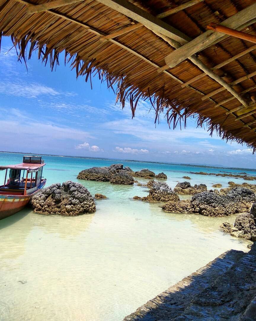 Pantai  Tureloto lebih indah daripada Laut Mati (Instagram/ririsapoetra)