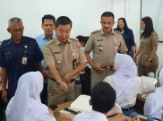 Teguh Setyabudi Pantau Uji Coba Makan Begizi Gratis di SMKN 26 Jakarta