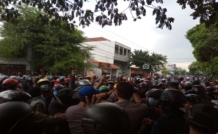 Buntut Pelaporan Gus Muwafiq, Banser Bentrok dengan Ormas Islam di Solo