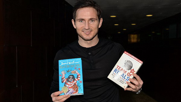 Pesepakbola Dunia dan Buku Favoritnya