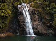 Banyu Nget, Air Terjun Hits di Tengah Hutan Durian