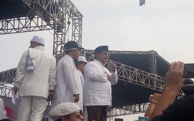 Capres Prabowo menyapa warga Aceh