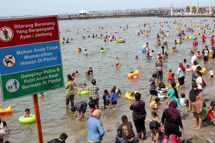 Wisata kawasan Ancol saat libur Natal 2016. (Foto: MerahPutih/Dery Ridwansah)