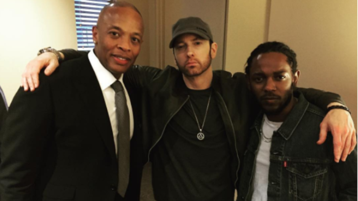 Eminem Tampil dengan Berewok, Warganet Heboh