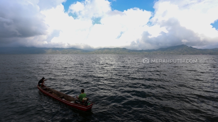 Menikmati Keindahan Danau Tondano, Danau Terluas di Sulawesi Utara