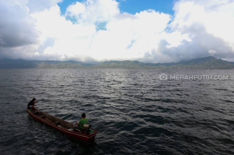 Menikmati Keindahan Danau Tondano, Danau Terluas di Sulawesi Utara