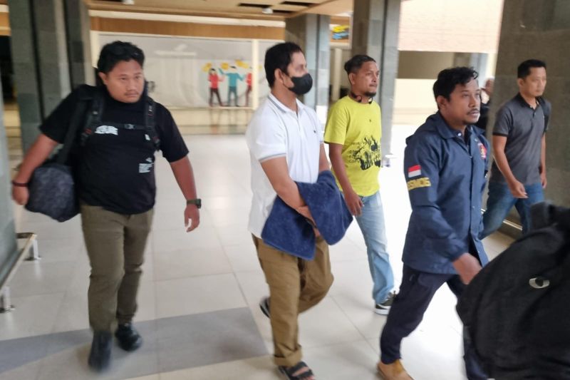Mantan Kapolres Ngada Diserahkan Mabes Polri ke Polda NTT, Habis Idul Adha Diambil ke Jaksa