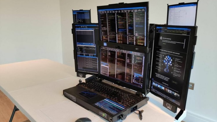 Mengintip Laptop Dengan 7 Layar Lipat Pertama di Dunia
