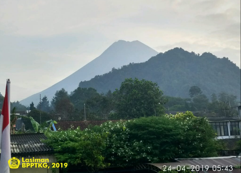 Gunung Merapi Luncurkan Dua Kali Guguran Lava, BPPTKG Imbau Warga Tak Termakan Hoaks