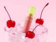 Nutrisi Triple Plump Moistre dalam Wardah Moist Dew Tint Berikan Look Dewy nan Cantik