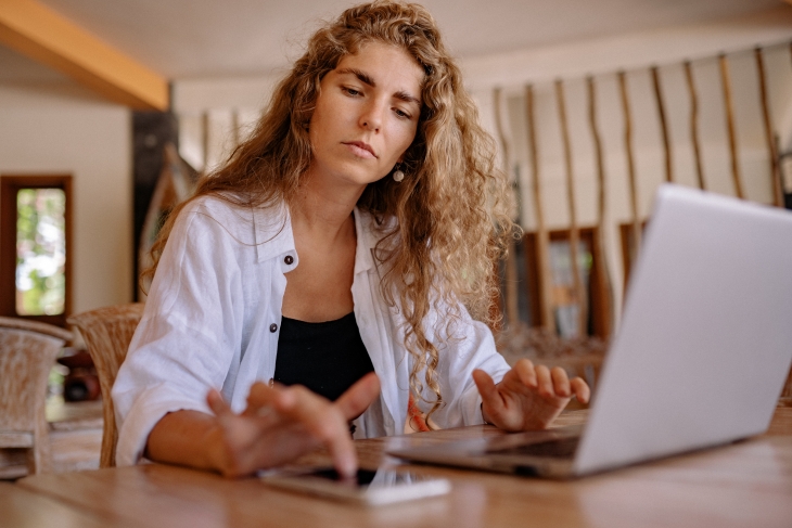 Mematikan notifikasi akan meminimalisir penggunaan ponsel. (Foto: pexels/Yan)