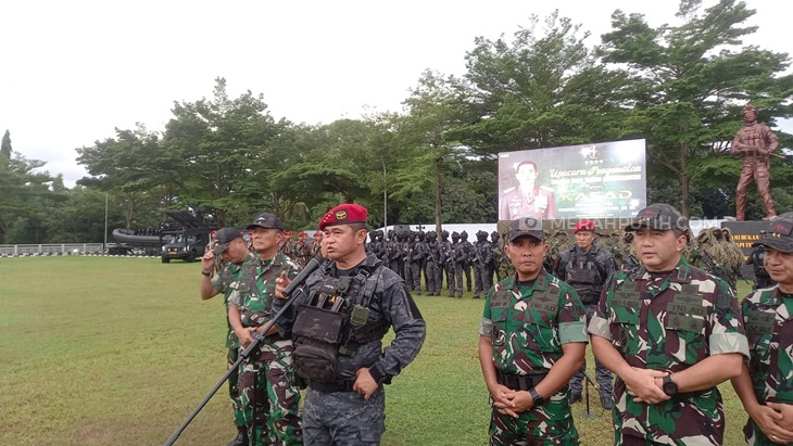 KSAD Jenderal Maruli Dapat Bravet Pasukan Anti Teror Terbaik